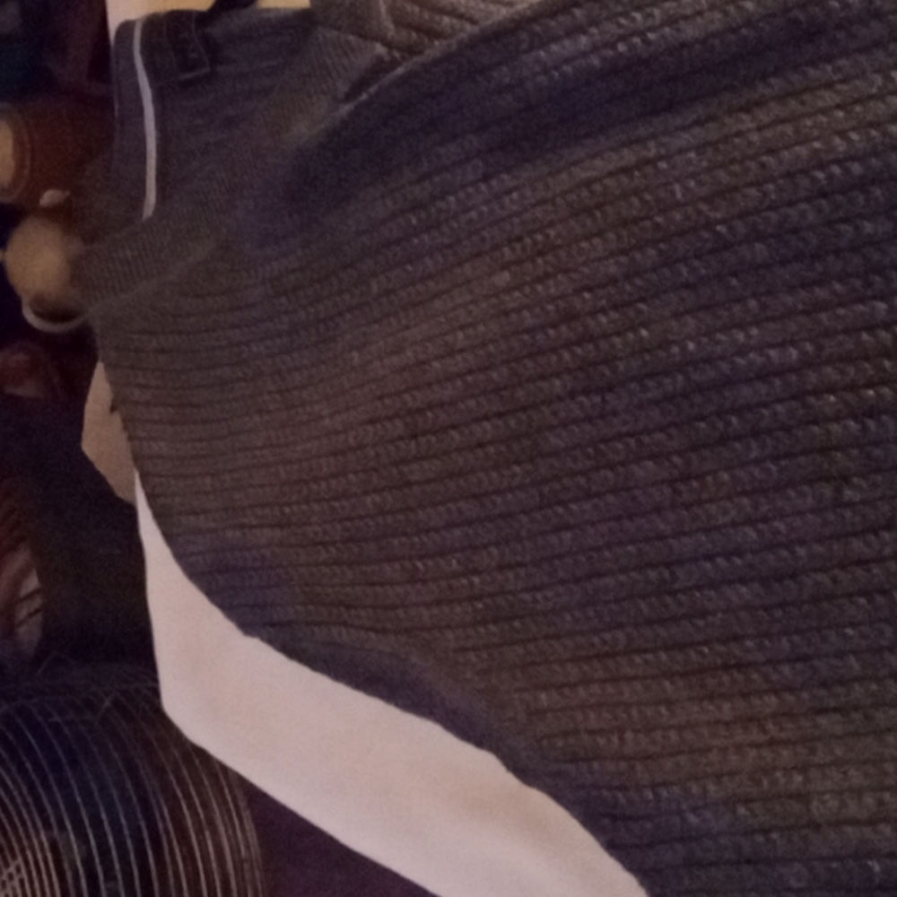 Means sweater from Joseph a BankXl it gray/Dark green